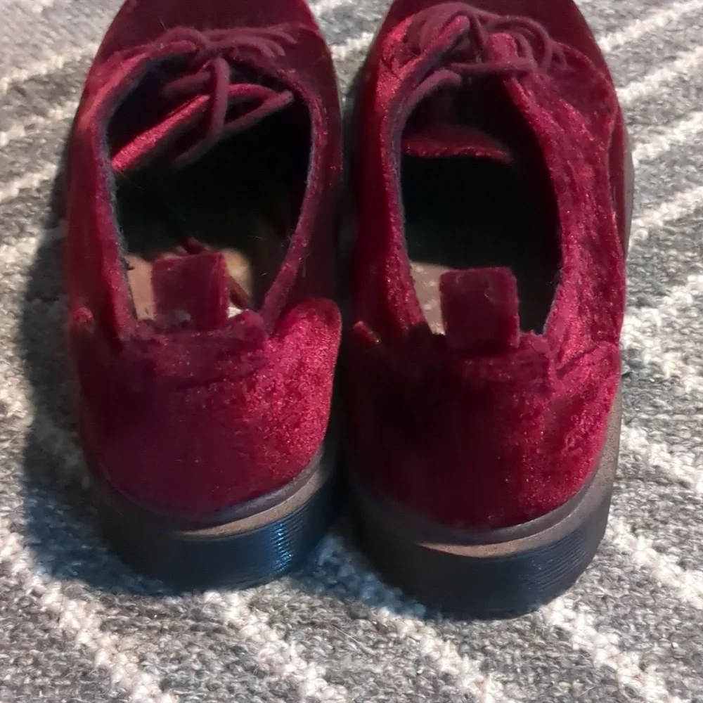 Burgundy Velvet Shoes - Picture 3 of 4